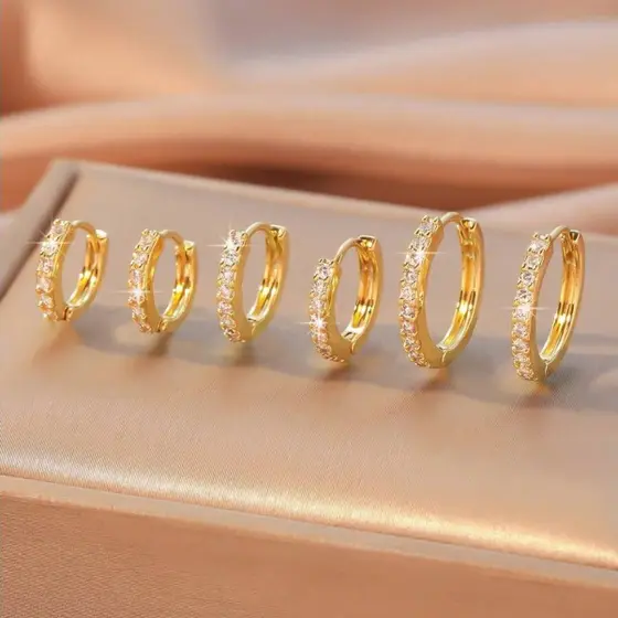 Kit 3 pares feminina Brinco Trio Argola BANHADA PRATA OURO 18K com Zircônia Cravejada/Modelo aleatório