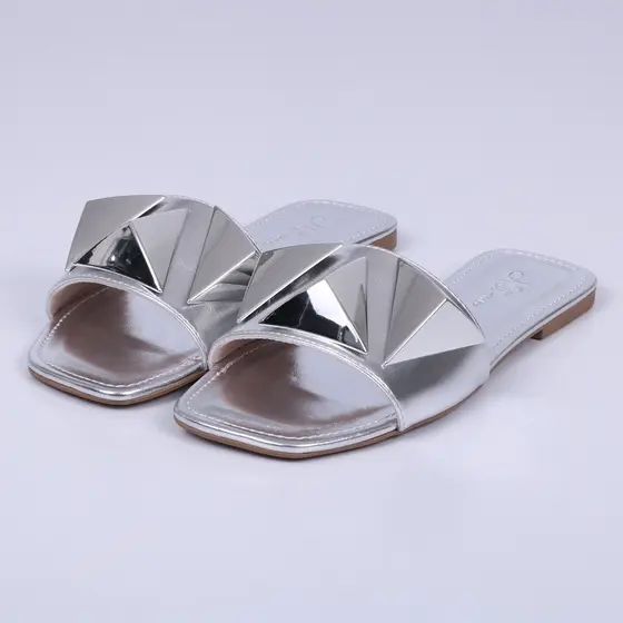 Veneza - Rasteira Feminina Not-me Bico Quadrado Spike