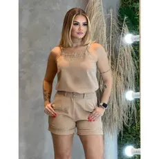 Conjunto Feminino Elegante - Blusa de Alça e Short com Renda | Look Casual Chic, Moda Fashion.