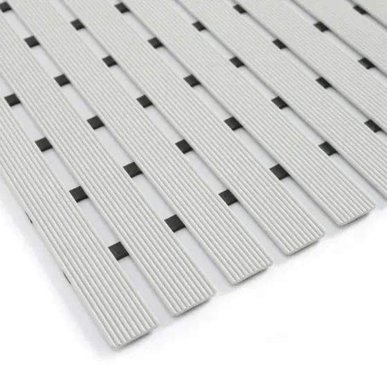 Tapete Estrado Deck Para Box Antiderrapante Seguro Kapazi Ventosas PVC