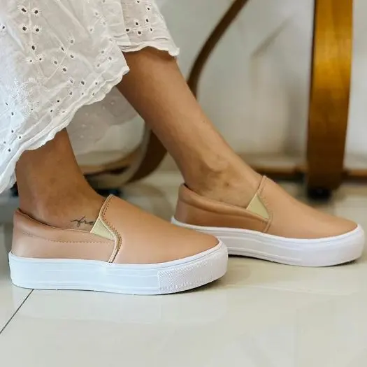Tênis Feminino Casual Calce Fácil Slip On Iate Plataforma