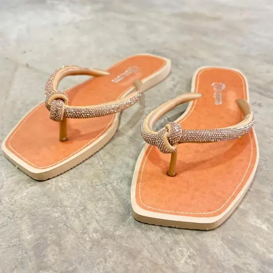 Chinelo Feminino Strass Brilho Dia a Dia Moda Praia Bico Quadrado Nozinho Art Griffe