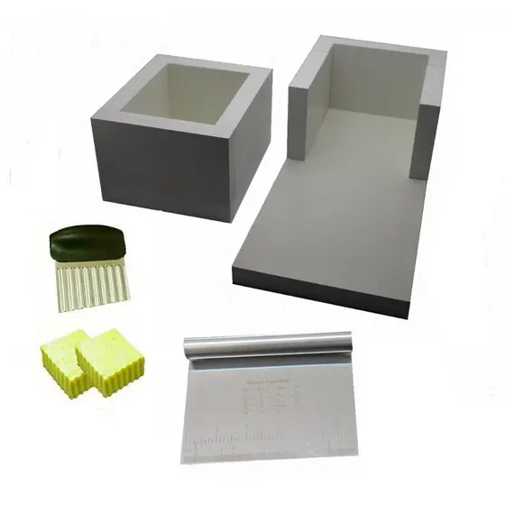 Kit Sabonete artesanal - Forma 500 gr F05 +Cortador barra 2,0 cm + 02 Espatulas inox(para corte e decoração)