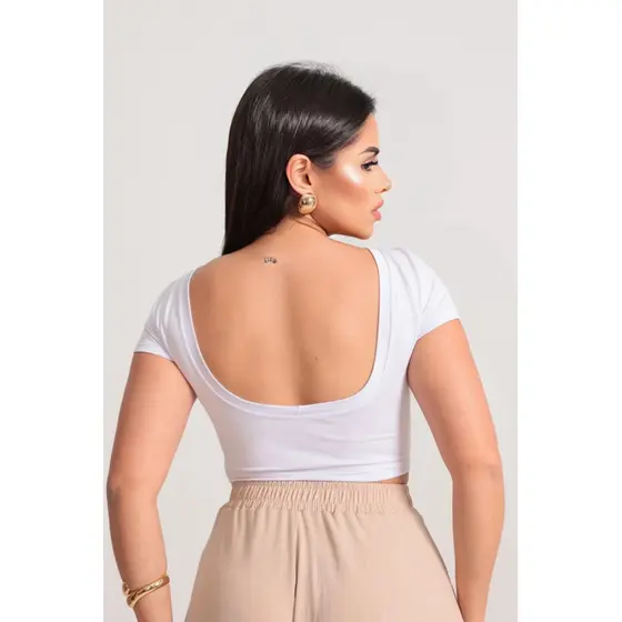 Cropped aberto nas costas em tecido de visco lycra