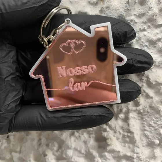 Chaveiro de Acrílico Casa Casal com Acrílico Espelhado Rose Dourado