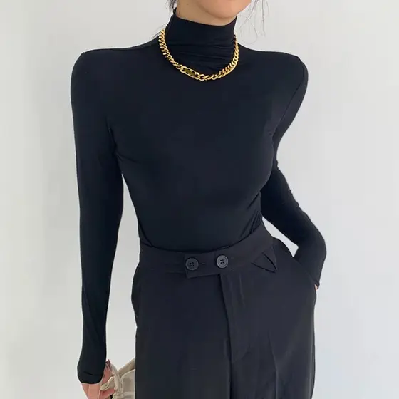 Blusa Segunda Pele Cacharrel Gola Alta Manga Longa Básica