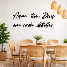 Quadro Decorativo Vazado MDF “Aqui Tem Deus em Cada Detalhe” – Decoração de Parede Luxo para Quarto e Sala