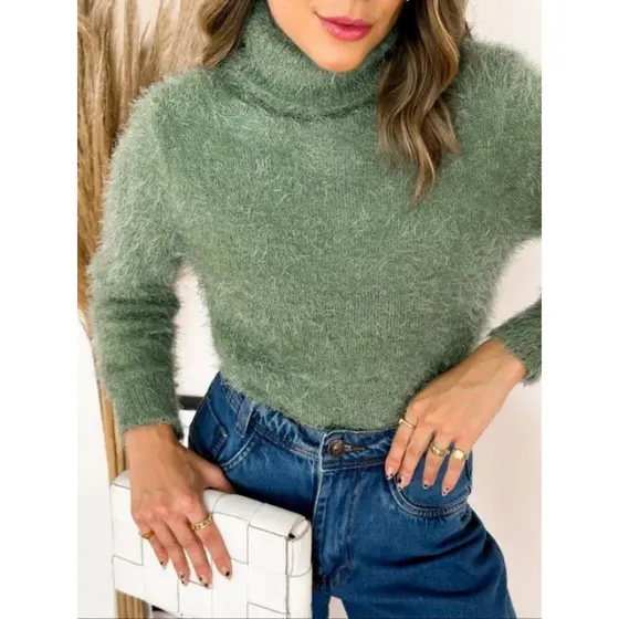 Blusa Feminina De Pelinho Pelúcia Gola Alta Manga Longa