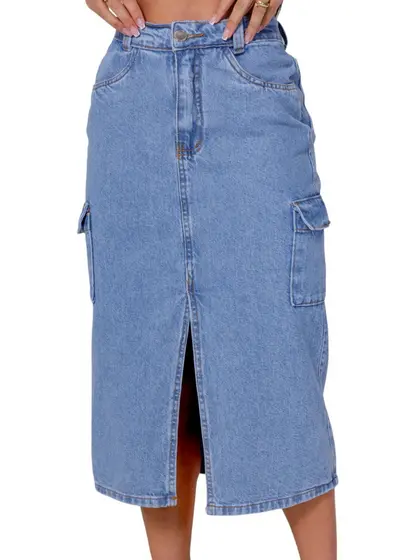 Saia Midi Jeans Feminina Cargo com Bolsos Laterais Abertura Frontal Modelagem Reta Casual