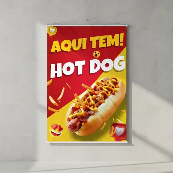Banner Faixa Lona Aqui Tem Cachorro Quente Hot Dog Food Truck Lanchonete Comércio Divulgação 100x70