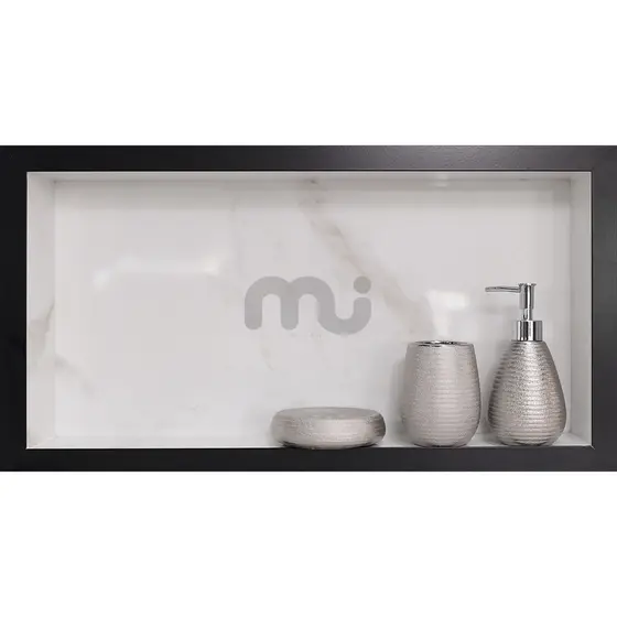 Nicho de Porcelanato Carrara Borda Preta Luxo Banheiro Único que Não Acumula Água no Fundo