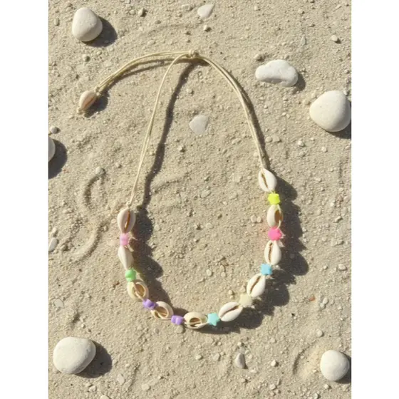 Choker colar de buzios. colorido conchas, carnaval,folia