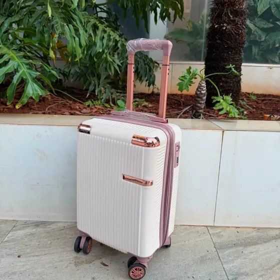 Mala De Viagem Bordo 10Kg Rodinhas 360Grau Material ABS Cadeados modelo novo 2026