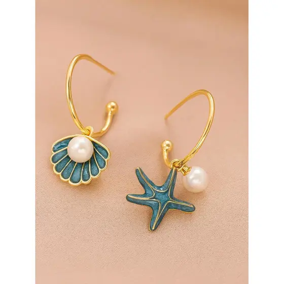 Brincos Boho em C com Pendente de Pérola, Concha e Estrela-do-Mar para Mulheres