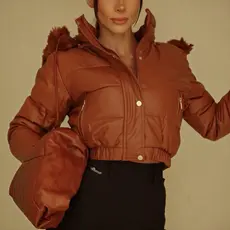 Jaqueta de Couro Puffer Premium Forro Pelinho Capuz Removível Look Aconchegante e Moderno inverno 2026
