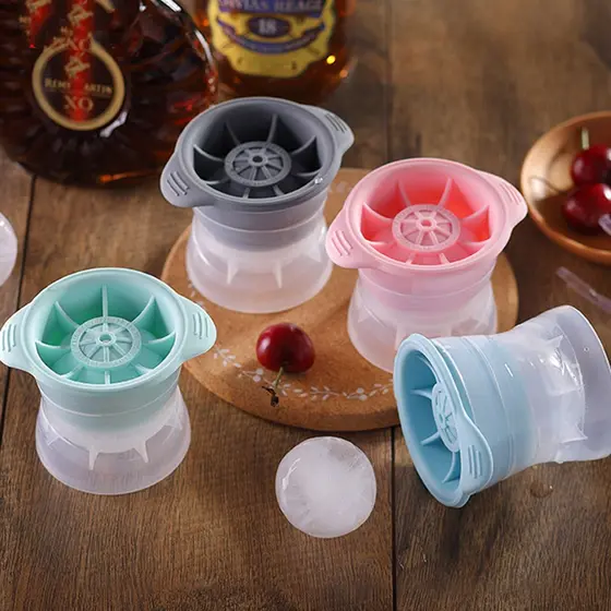 Forma de Gelo Esférico - Desfrute de Elegância e Sofisticação em Suas Bebidas!