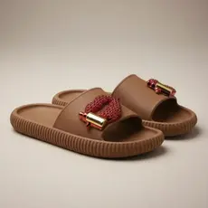 Chinelo Nuvem Leve Adulto Infantil Juvenil Feminina Menina Marrom Confortável Slide Com Pingente Dourado