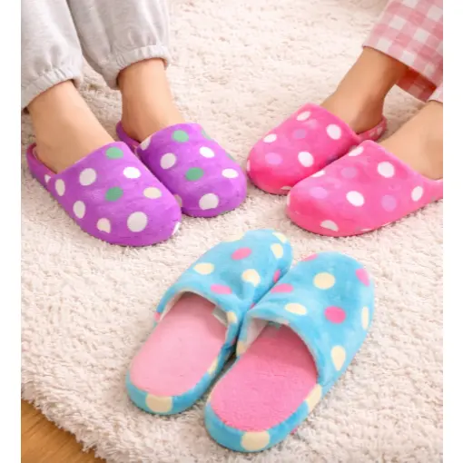 Pantufa Infantil Quentinha Confortável Inverno Peluciada Criança Menina Frio Antiderrapante em PVC