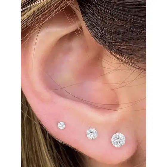 Trio Brinco Strass Prata Segundo furo orelha Piercing cartela com 3 unidades Acessórios Moda