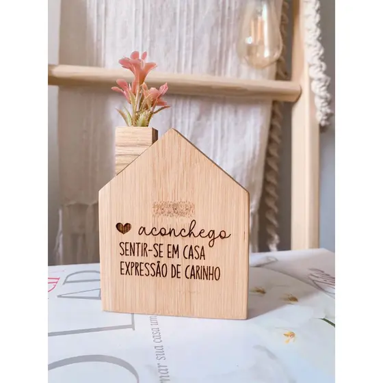 CASINHA FOFURA EM MADEIRA DE BAMBU, PARA DECORAÇÃO E MESA POSTA. CANTINHO DO CAFÉ. COZINHA E AMBIENTES