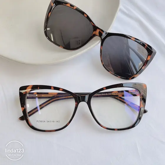 Armação De Óculos Clipon 2 EM 1 Gatinho Feminino/ lente escuro 3D Polarizado/ COM ESTOJO É FLANELA 993A