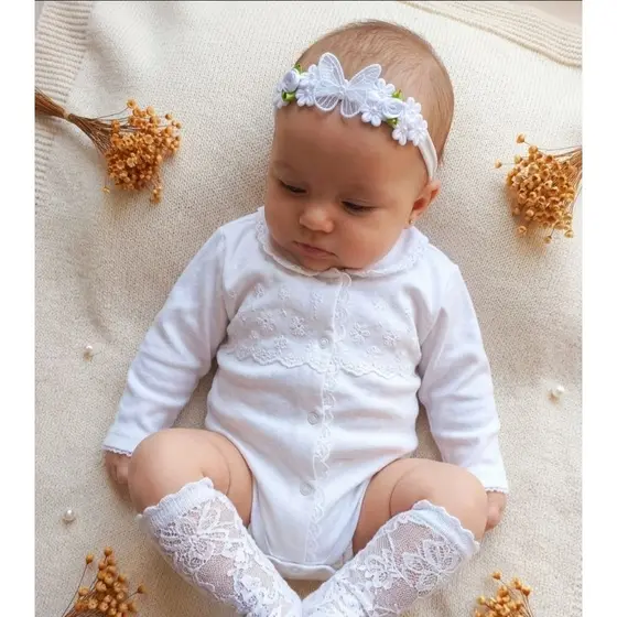 Faixa de Cabelo infantil menina branco Personalizado/RN Branco Batizado/festa/luxo. Jardim Encantado. kit maternidade