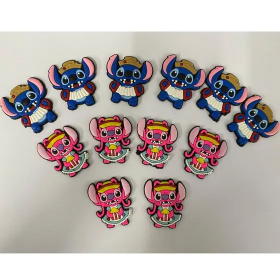 APLIQUE EMBORRACHADO STITCH JUNINO, PACTE COM 12 PEÇAS , SENDO 6 DE CADA MODELO