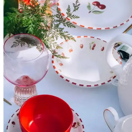Conjunto com 2 Bowls Cereja Fundo Branco Amarena Alleanza Cerâmica