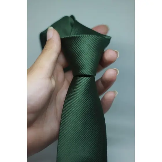 Gravata Verde Slim 6cm para Noivo, para Debutantes e Congressos