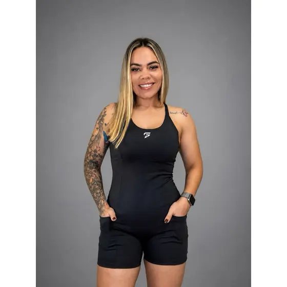 Macaquinho Fitness Feminino com Bojo Removível e Bolsos Laterais em Poliamida Premium