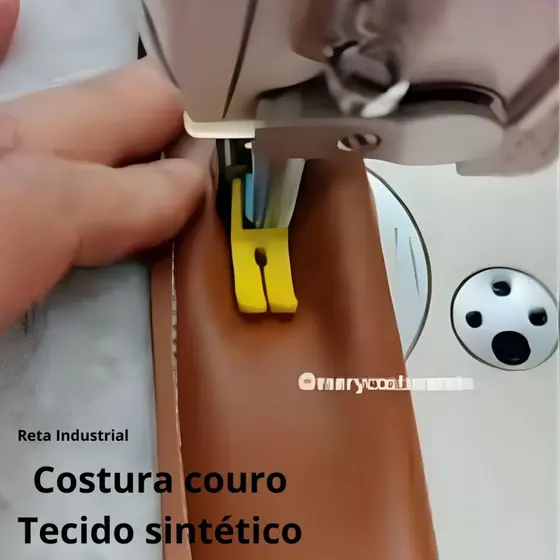 Calcador Plástico/Teflon com Rolete para Reta Industrial Costura Couro