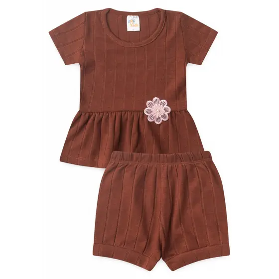 Conjunto Infantil Feminino Verão - Blusa com flor e Short Confortável
