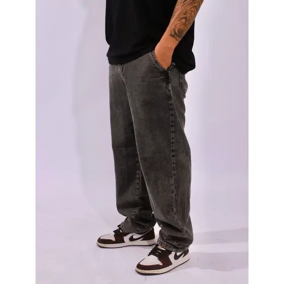 Calça Jeans corte reto Baggy streetwear cor estonada