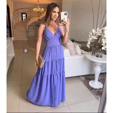 Vestido longo luxo com bojo e botões em detalhes