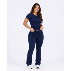 Conjunto Flaire Baby Tee e Legging Flaire suplex Fitness Academia