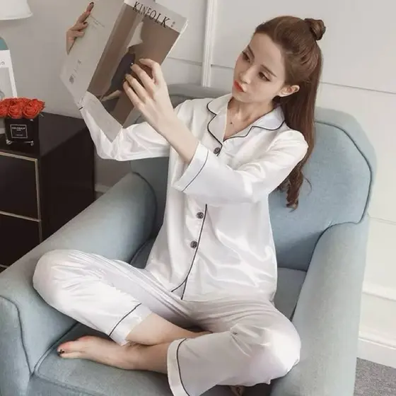 Pijama Americano Feminino Cetim de Seda Calça e Manga Cumprida com bolso e botões - Branco