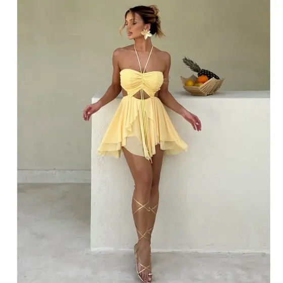 Vestido Macaquinho Feminino Tule Premium com Caimento Leve e Fluido Detalhes Drapeados Frontais Amarração no Pescoço