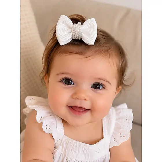 Kit Laço Infantil Branco Luxo  para Batizado com perolas Presilha Bico de Pato para Cabelo de Menina bebê RN no Branco
