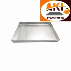FORMA PARA BROWNIE 30X30X2 OU ROCAMBOLE FEITA DE ALUMINIO PARA ALTA TEMPERATURA COM NOTA FISCAL (( CAIXA 8 ))