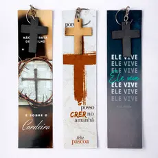 Lembrancinha de páscoa Kit com 10 marca página e chaveiro estampas variadas