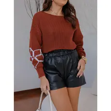 Blusa de tricot manga longa com flor inverno,tamanho único 36 até 42 , comprimento 52 cm , manga comprimento 55 cm .