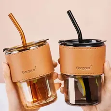Caneca Copo de Vidro 420ml com Tampa e Canudo Capinha Couro Luxo Para Café Chá Bebidas