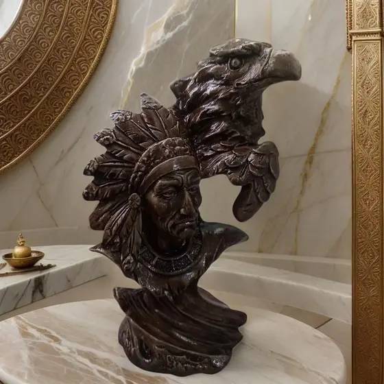 escultura decorativa busto índio com águia enfeite para casa sala quarto escritório