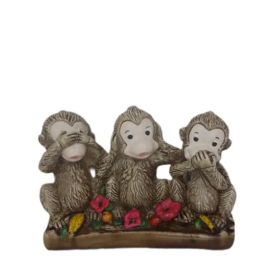 Escultura Trio de macacos da sabedoria. Peça decorativa de gesso. Trio ñ vejo,ñ falo,ñ escuro. Trio de macacos. estátua.