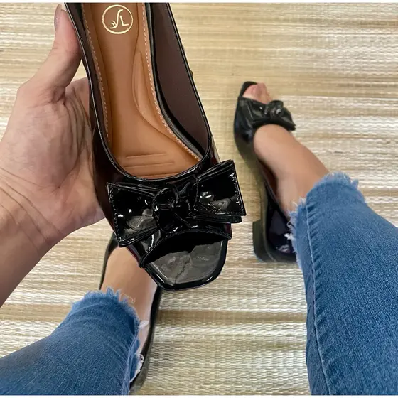 Peep Toe preto verniz salto baixo confort original