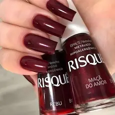 Kit 2 Esmalte Risque Rebu e Maçã do Amor Combinação de Esmalte Misturinha