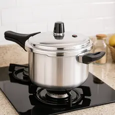 Panela De Pressão Aluminio Nacional 7l Fechamento Externo Cor Alumínio Polido