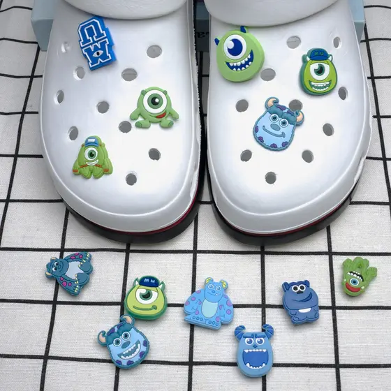Encantos De Sapato Decorações Pinos Novo Colorido Monstro DIY Sapatos Charme Botão