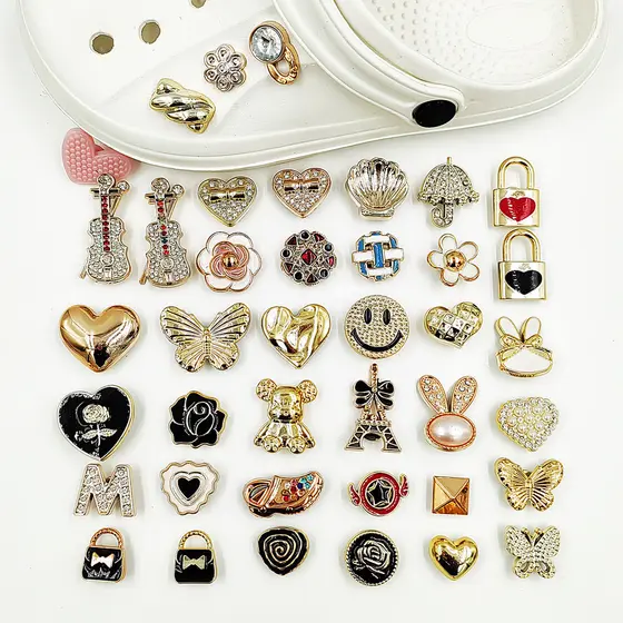 Conjunto De Alfinetes De Botão Com Amuletos De Sapato Dourado 1 Peça