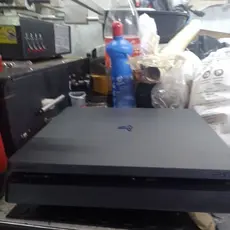 Playstation 4 slim